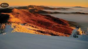 Pin By Jen Day On Ski New England Ski Town Winter Vacation Getaways Best Skis
