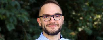 Decydując się na założenie startupu, przestajesz być tylko programistą.  Rozmawiamy z CTO TwójPsycholog