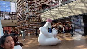 The spectacular starfield library in seoul was a sensation from the moment it opened. Starfield Library Coex Mall Seoul Korea Wow How To Get Books From High Shelves Youtube