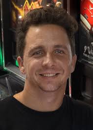 Pinball enthusiasts open new business in Jupiter