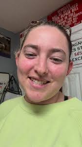 Kat Mcintyre's Instagram, Twitter & Facebook