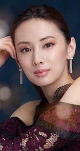 エスプリーク モダン エレガント メイクスタイル メイクタイプ アジアの女性