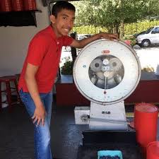 Karlo Torres (@daffyducko)