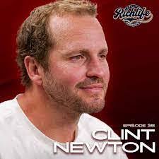 Daniel Mullet's Instagram, Twitter & Facebook