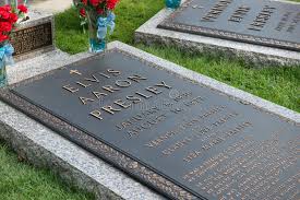 The first of the two was born at 4:00 am and was stillborn. Elvis Presley S Grave Graceland Memphis Tennessee Editorial Photography Image Of Fans Home 96143322