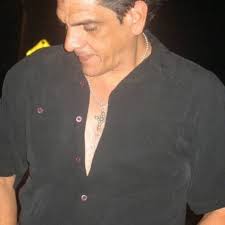 Será que de verdad sus seguidores piensan que Nicolás Maduro se va a morir  pronto y sus cenizas las van a poder traer a Venezuela para que “recorran  las playas”?? Esa es