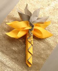 Pliage De Serviettes En Forme De Fleur Pliage Serviette Papier Pliage Serviette Pliage Serviette Mariage