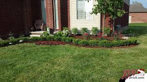 Simple Landscaping Ideas For Your Home In Rochester Hills Michigan Simple Landscapingideas Mi Easy Landscaping Backyard Landscaping Front Yard Landscaping