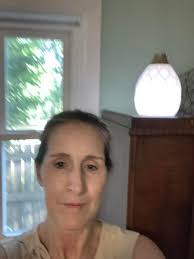 Diffusing frankincense, vetiver, and peppermint oils