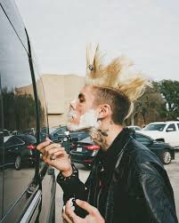 Nascar aloe has been pioneering a new wave of rap with his unique and captivating blend of punk energy, raw 808s, and alarming visuals. Nascar Aloe Nascar Boys Long Hairstyles Clint Bowyer