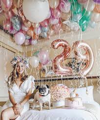 Elegant Classy Birthday Photoshoot With Friends F A S H I O N Z I N E A Girl Should Be Two Things Classy And Fabulous Fashion For More Visit Pikta Birthday Party Photography