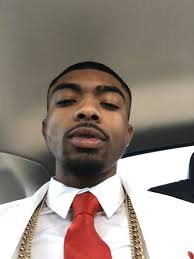 Jason in Sidney in purple beanie with Damian Bray 💜🩷🩷