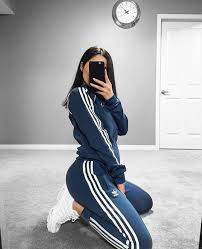 Vêtements de sport femme (173 articles). Fajdalom Igy Miniszterelnok Tenue De Sport Femme Style Moinemenuiserie Com
