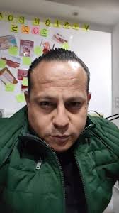 Durante 15 años viví con sobrepeso. Intenté bajar… pero nunca fui  constante. Esta vez fue diferente: lo hice consciente. Miré a mi alrededor  y desperté: 👩‍🦰 Mamá con dolor de rodillas 👨‍🦳