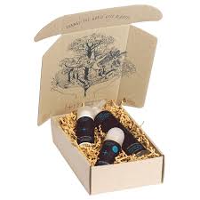 Our collection of unique gifts for men has that special something that says thank you, congratulations, or i love you to dads, grads, brothers, friends, and all the other important guys in your life. Wild Life For Men Men S Care Gift Set I M Naturkosmetik Berlin