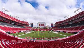 Das stadion wurde vier monate vor dem fertigstellungstermin fertig und die kosten blieben im budget. So Lauft Der Super Bowl 2021 Uhrzeit Ubertragung Show Programm
