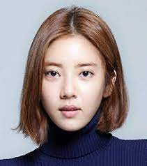 Her parents divorced in 1993. Son Dam Bi ìë´ë¹ Mydramalist