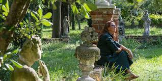We did not find results for: A Secret Garden In Venice Is The Ultimate Inspiration For Hermes S New Fragrance
