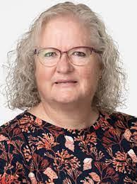 Malachi Robertson's Instagram, Twitter & Facebook