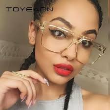 To search for the best pair of goggles for ladies, people need not stress out as the popular shopping portal lenskart.com offers the latest collection of aviator sunglasses for women online from various brands. Beautiful Big Frame Sunglasses Clear Sunglasses Eyeglasses For Women Sunglasses Women Oversized