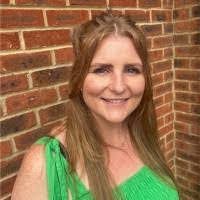 Kristie Arthur's Instagram, Twitter & Facebook