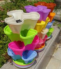 Historically, and still to a significant extent today, they are made from plain terracotta with no ceramic glaze, with a round shape, tapering inwards. China Home Garden Stackable Flower Pots Plastic Strawberry Pots Vertical Tower China Tower Flower Pots Garden Vertical Strawberry Tower Pots