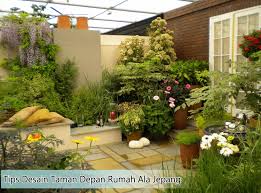 7 ide desain teras depan rumah terpopuler 2021 1. Tips Desain Taman Depan Rumah Gaya Jepang Bongproperty Com