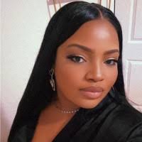 300+ "Laroche" profiles