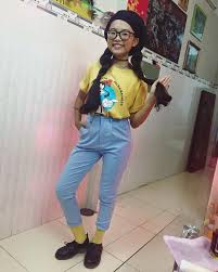 Chi tham gia một chương trình truyền hình thực tế giọng hát việt nhí là do chị hai của em gợi ý. PhÆ°Æ¡ng Má»¹ Chi Lá»™t Xac Nhá» Sanh Ä'iá»‡u Ä'ung Tuá»•i