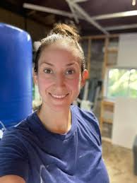 Hi! I'm Sammie! How are you doing today? ♥️😎