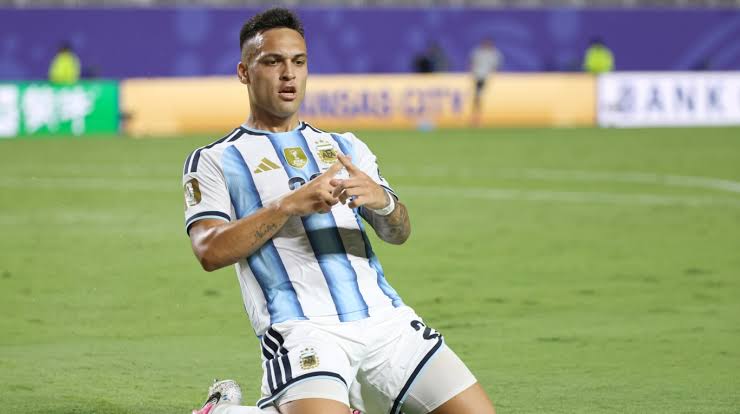Campeón invencible" y "victoria ensangrentada": las reacciones de la prensa  internacional al triunfo de Argentina sobre Suiza | TN