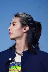 ren 🍀 (@ssseungluv)