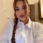 Melissa Albin's Instagram, Twitter & Facebook