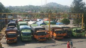 Rumah sakit rs muhammadiyah babat. Pria Di Tuban Tewas Terkena Ban Truk Yang Tiba Tiba Meletus Tribun Lampung