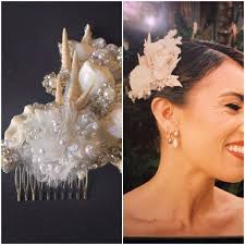 I made this vintage style Belle Epoque inspired hairpiece of pearls,  rhinestones, shells, and applications for my Bridal Clients Wedding. 😃