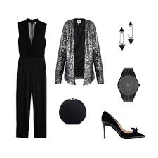 A constelação familiar é uma prática terapêutica usada para tratar questões físicas e mentais a partir de revelação obtidas em dinâmicas ocultas de uma família. Pin En Ropa