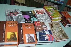 На першому каналі українського радіо національної радіокомпанії україни ось уже декілька років щотижня веде радіопередачу 20 хвилин з володимиром яворівським, що присвячена. Vidomij Ukrayinskij Pismennik Publicist Volodimir Yavorivskij Prezentuvav Kovelchanam Svij Novij Roman Volin Nezalezhna Gromadsko Politichna Gazeta