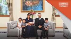 Dengan memberikan nama yang islami, maka diharapkan kelak jika sang anak telah beranjak dewasa dapat memiliki kehidupan yang baik dan sesuai dengan namanya. Anak Keempat Tmj Dan Che Puan Khaleeda Timang Puteri Kedua Youtube