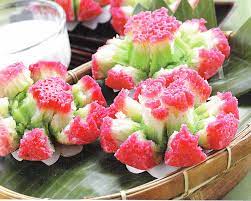 Campur semua tepung2an dan gula garam sisihkan. Cara Mudah Membuat Kue Bikang Bunga Mawar