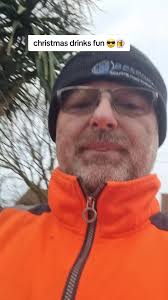 hope your friday was a good one guys 😎🍺🍺🍺#veteran  #mentalhealthawareness #oneteamonedream #happyscaff #bespokescaffolding  #bekind