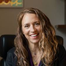 Tara Goodrich's Instagram, Twitter & Facebook