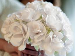 How to make a diy rose wedding bouquet you'll surely love says How To Make Paper Roses How Tos Diy