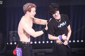 Monsta X S Wonho Did The Lord S Work By Trying To Expose Hyungwon S Abs During Their Japanese Concert Bias Wrecker Kpop News Zuho's role model and mentor is bts' suga. abs during their japanese concert