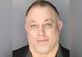 Individuals sought in Tottenville High School shooting fled in stolen car;  car thefts up: Staten Island's crime stories of the week