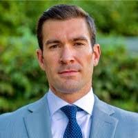 Lauren Pusateri's Instagram, Twitter & Facebook