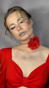 Revija u slici ✨ Make up 🤍 #revijauslici #revija #revijskasminka #fashion  #fashionweek #fashiongram #fashionable #salon #beautysalon #makeup  #makeupinspiration #makeuptutorial #sminka #zagreb #croatia #beautyblogger  #style #styleblogger #styleinspo ...