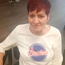 Could somebody tell lil Electra or whatever her name is that she's out of  her league to think that she can go against Luna or play with her. Lil Will  is going