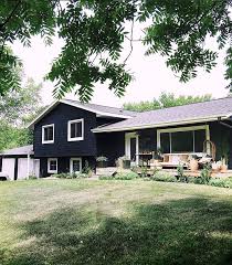 In addition, you need to take into account whether the paint will require an individual coat or more, the amount not only are exterior paint colors crucial, but the finish has a crucial role in your house design. Popular Sherwin Williams Exterior Paint Colors West Magnolia Charm