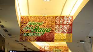This signifies the breaking of the fasting month of ramadan, prior to hari raya. 2017 Hari Raya Aidil Fitri An Occasional Traveller