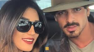 Le Mystère du Mariage de Rouba Saadeh avec Michele Morrone: Révélations sur  leur Histoire et leur Divorce